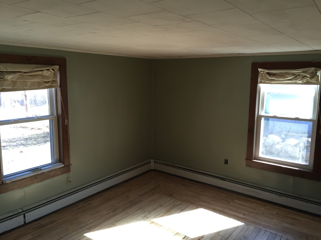 555 Rollstone Road Fitchburg, MA 01420 - Photo 18 of 19 Gallery Image 18