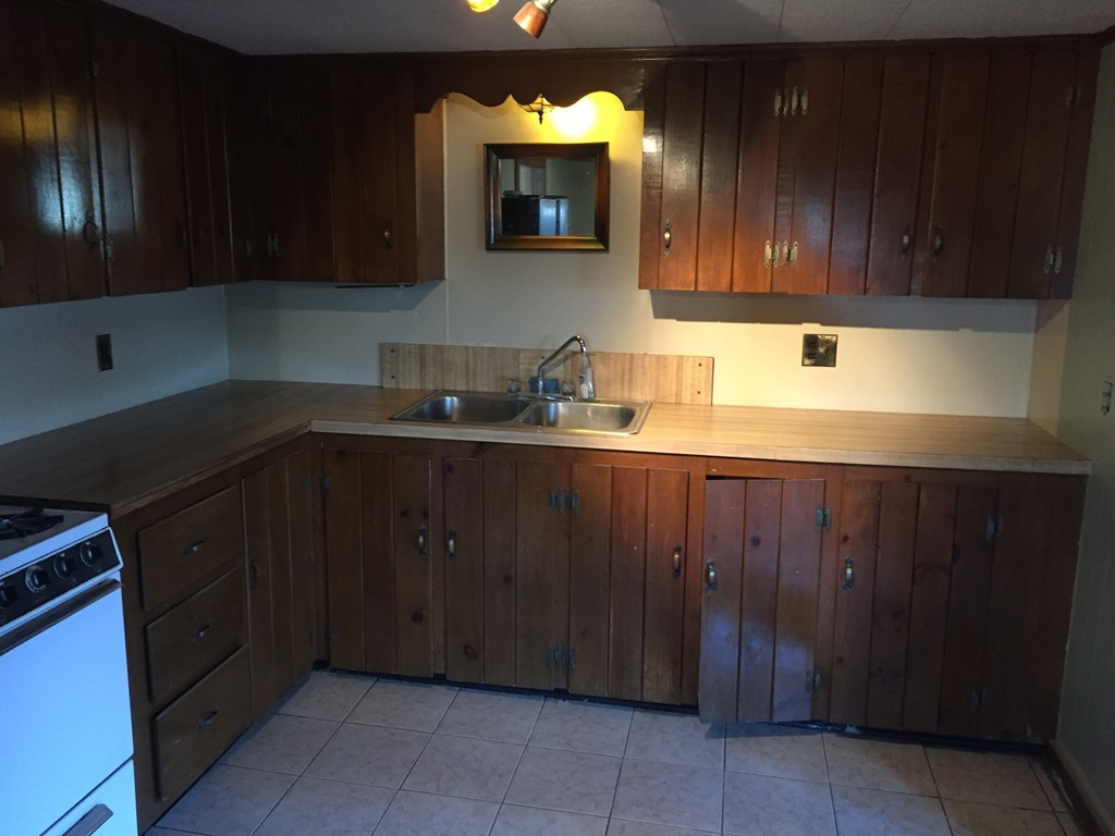 555 Rollstone Road Fitchburg, MA 01420 - Photo 3 of 19 Gallery Image 3