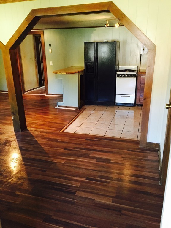 555 Rollstone Road Fitchburg, MA 01420 - Photo 10 of 19 Gallery Image 10
