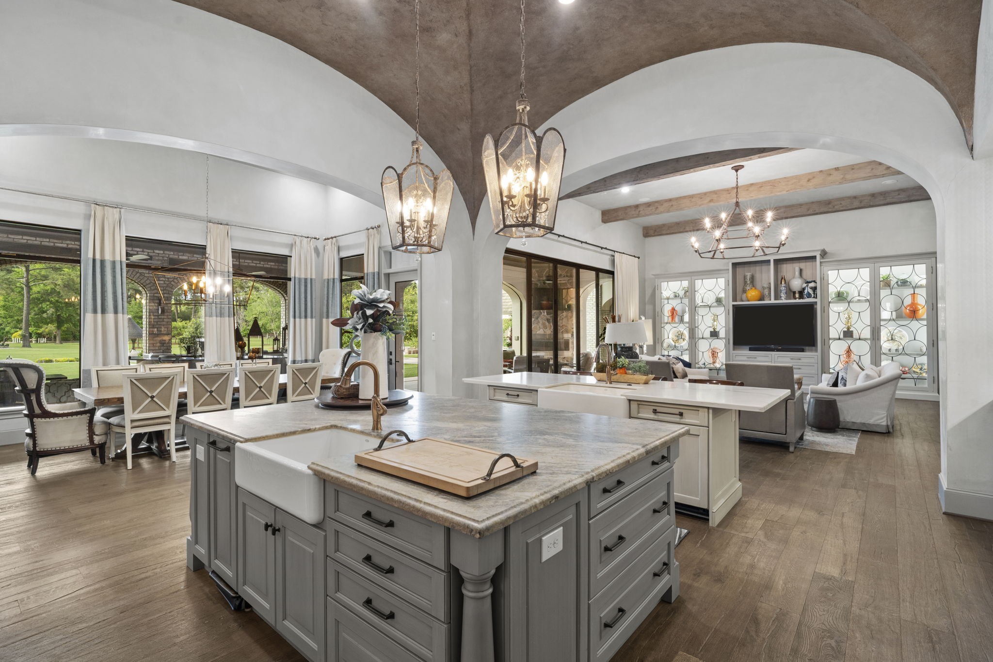 5 Willowcreek Ranch Road Tomball, TX 77377 - Photo 16 of 50 Natural light pouring in from every angle