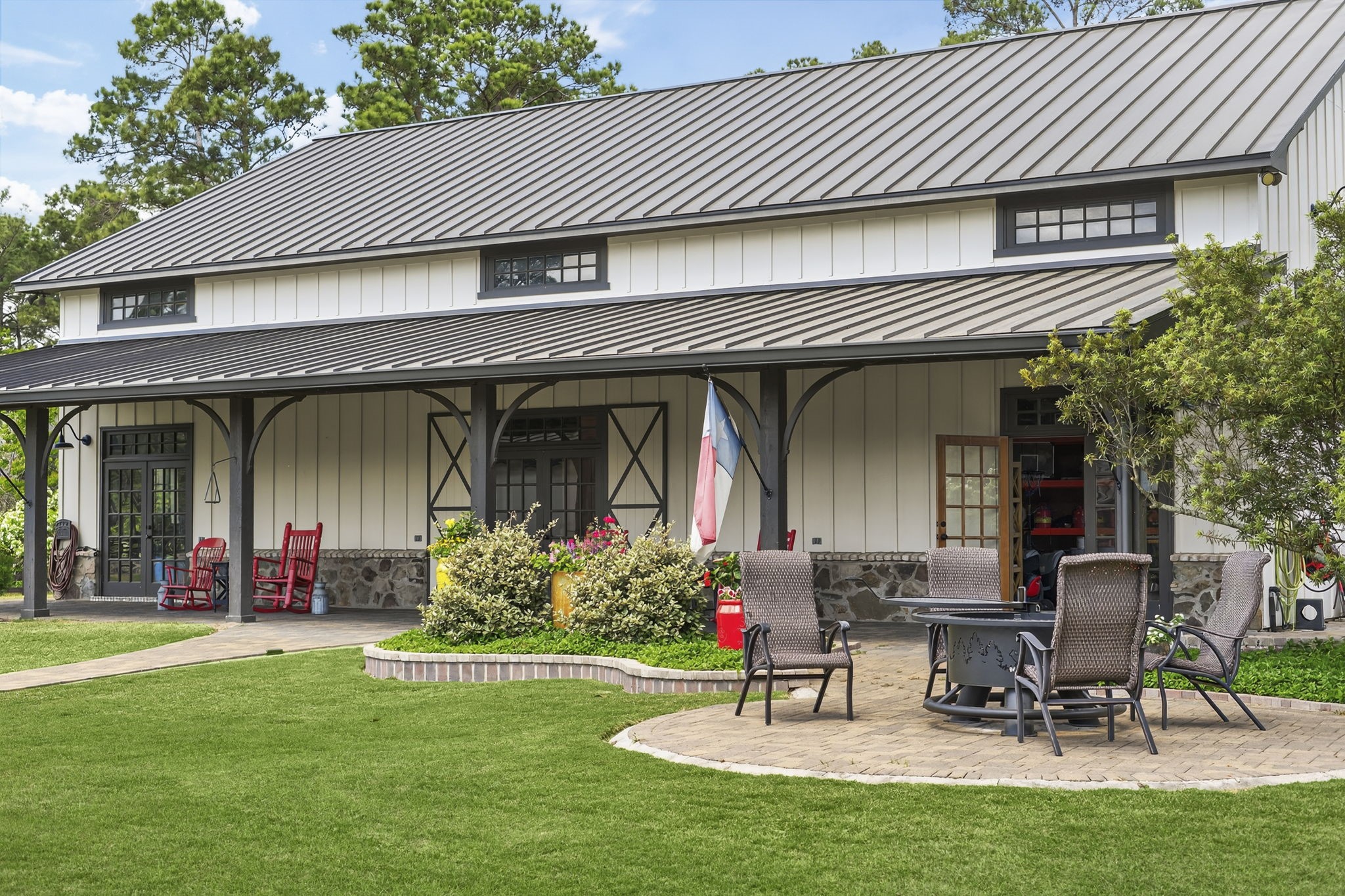 5 Willowcreek Ranch Road Tomball, TX 77377 - Photo 39 of 50 Covered patio and firepit, perfect for entertaining