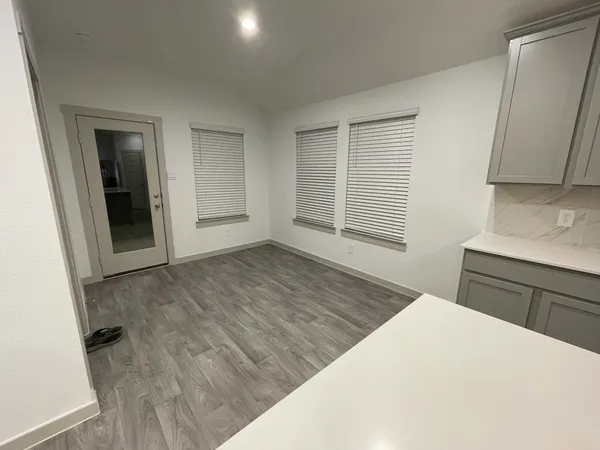 $2,100 | 618 Hidden Brk Drive, Baytown, TX 77523