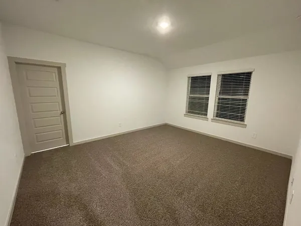 $2,100 | 618 Hidden Brk Drive, Baytown, TX 77523