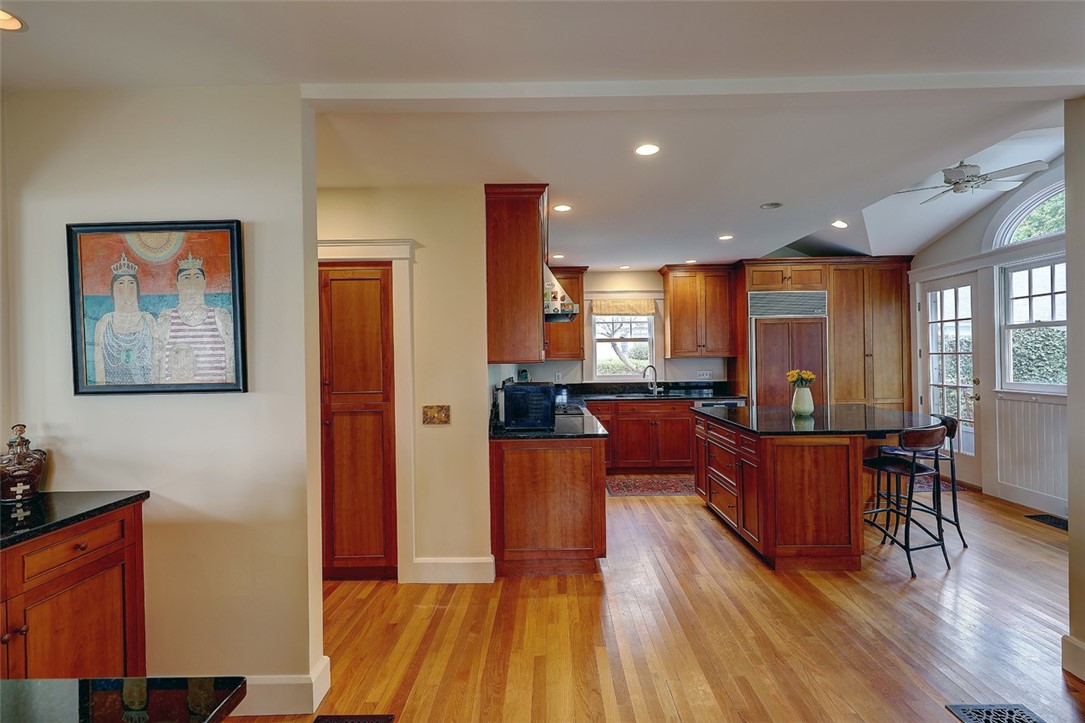 60 Bluff Road Barrington, RI 02806 - Photo 15 of 47