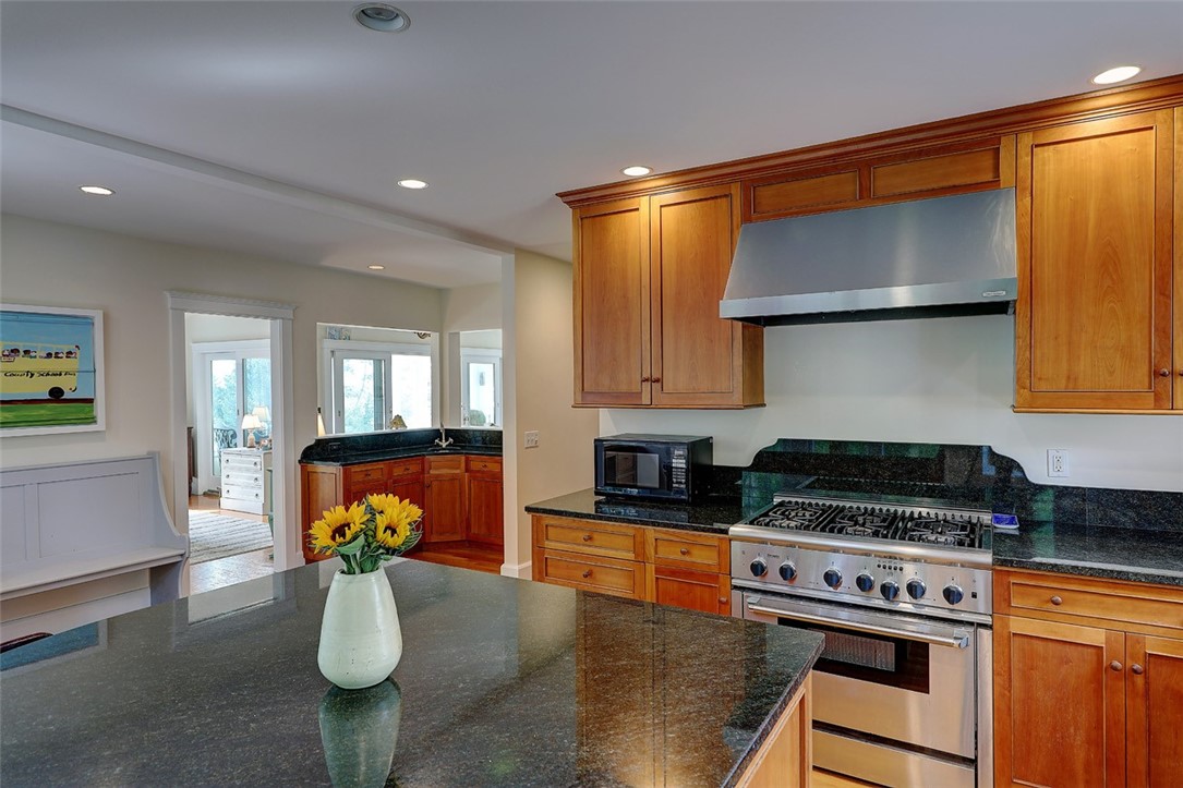 60 Bluff Road Barrington, RI 02806 - Photo 19 of 47