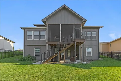 $875,000 | 17808 Rainbow Boulevard, Stilwell, KS 66085