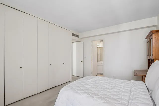 $469,000 | 3200 North Lake Shore Drive, Unit 2701, Chicago, IL 60657