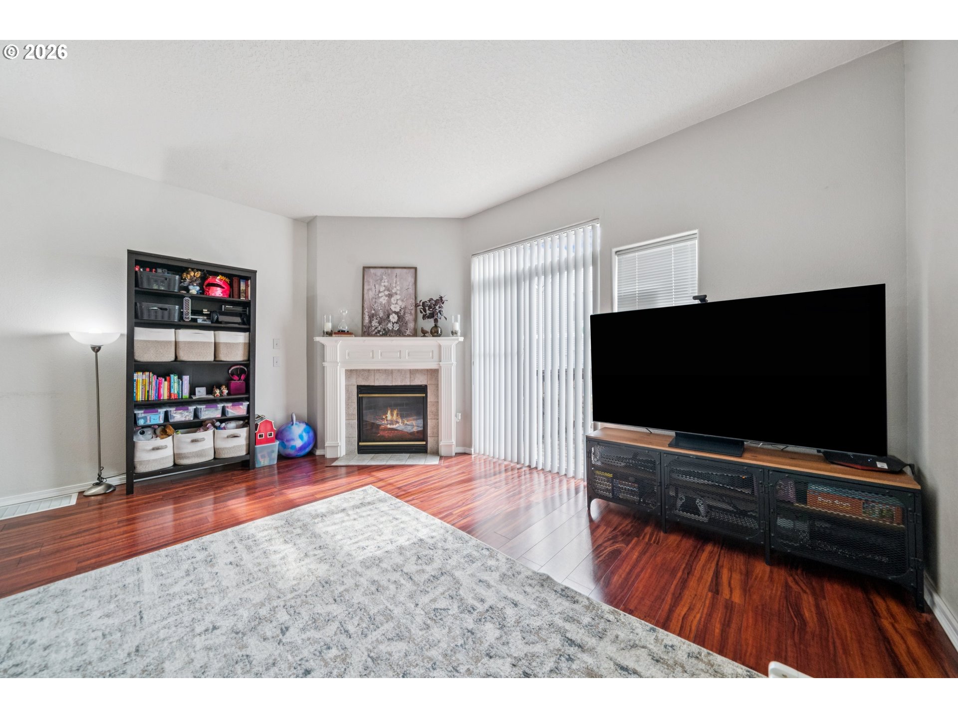 17364 Southwest Novato Lane Beaverton, OR 97078 - Photo 5 of 28 Living Room