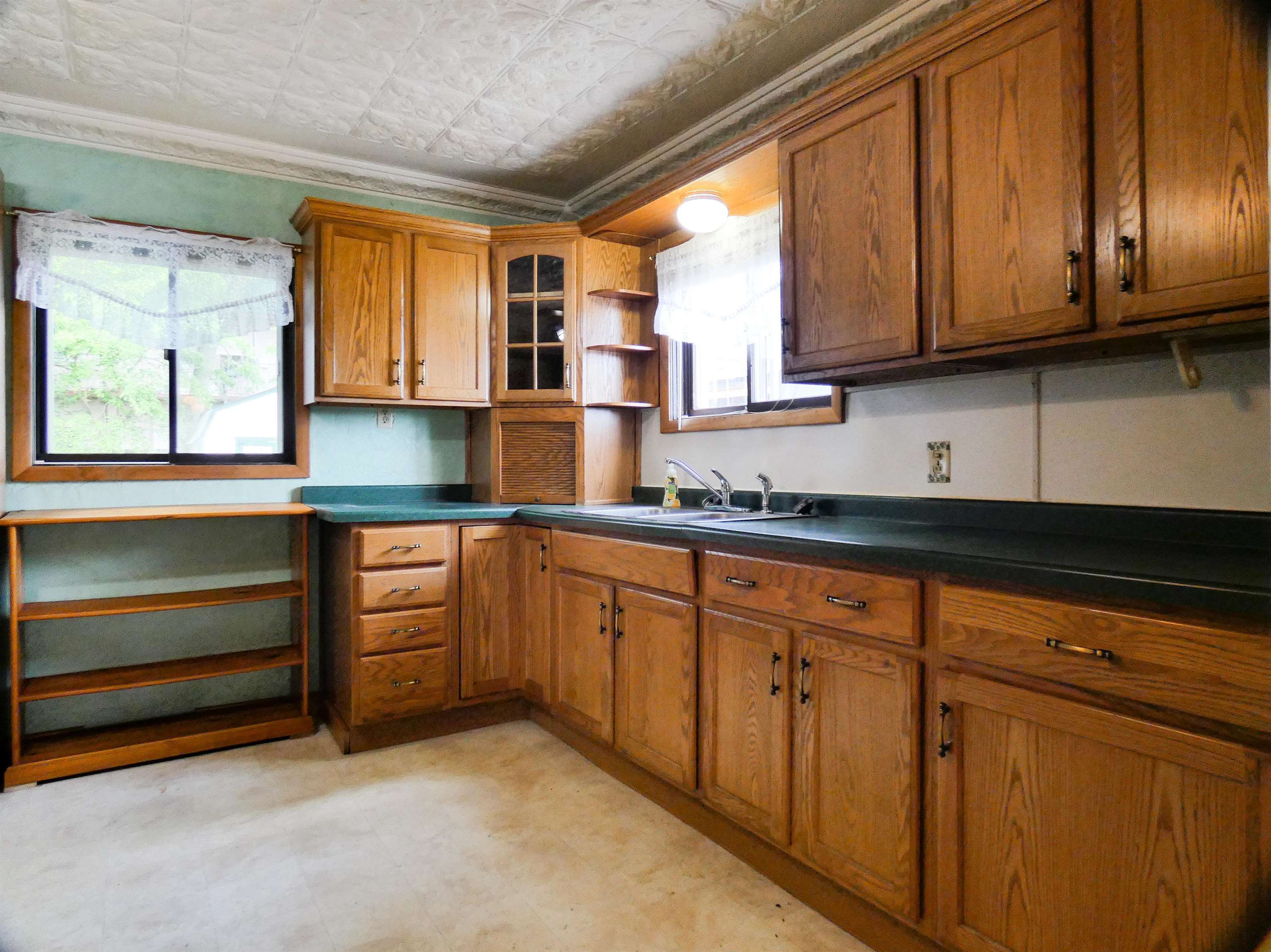 107 South Andrews Street Shawano, WI 54166 - Photo 10 of 47