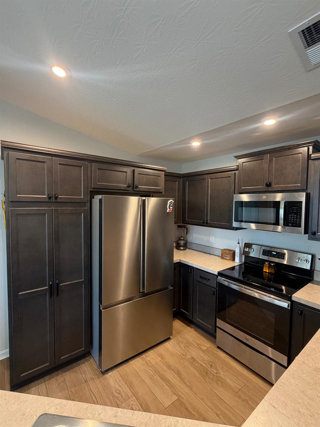 604 River Ridge, Unit 305 Lawrenceburg, IN 47025 - Photo 8 of 20 Gallery Image 8