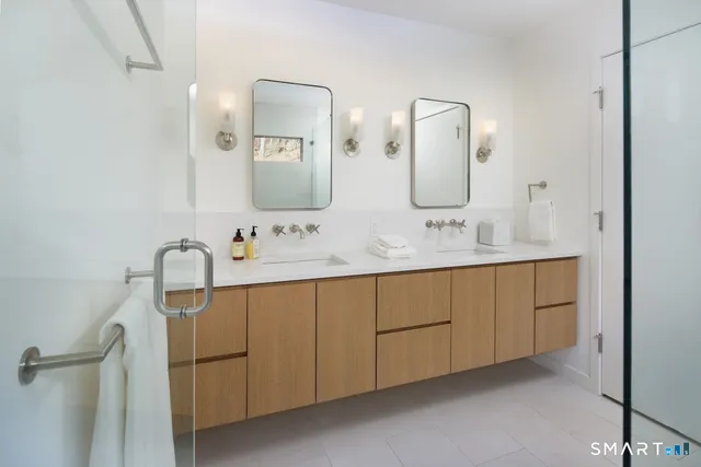 $2,585,000 | 9 Overlook Drive, Salisbury, CT 06039