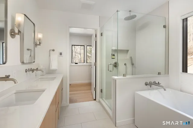 $2,585,000 | 9 Overlook Drive, Salisbury, CT 06039