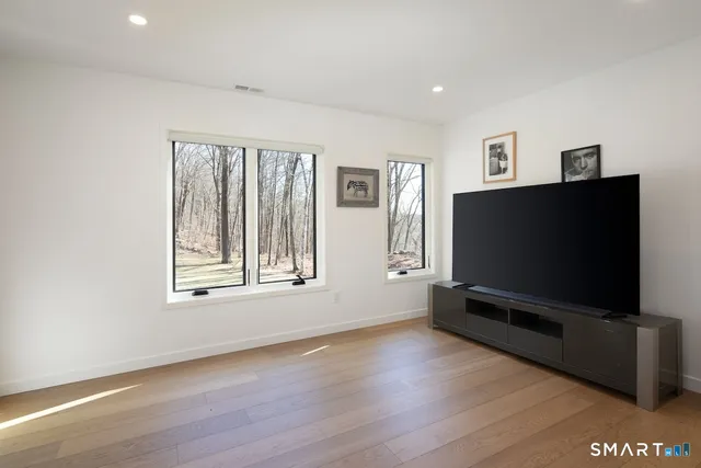 $2,585,000 | 9 Overlook Drive, Salisbury, CT 06039