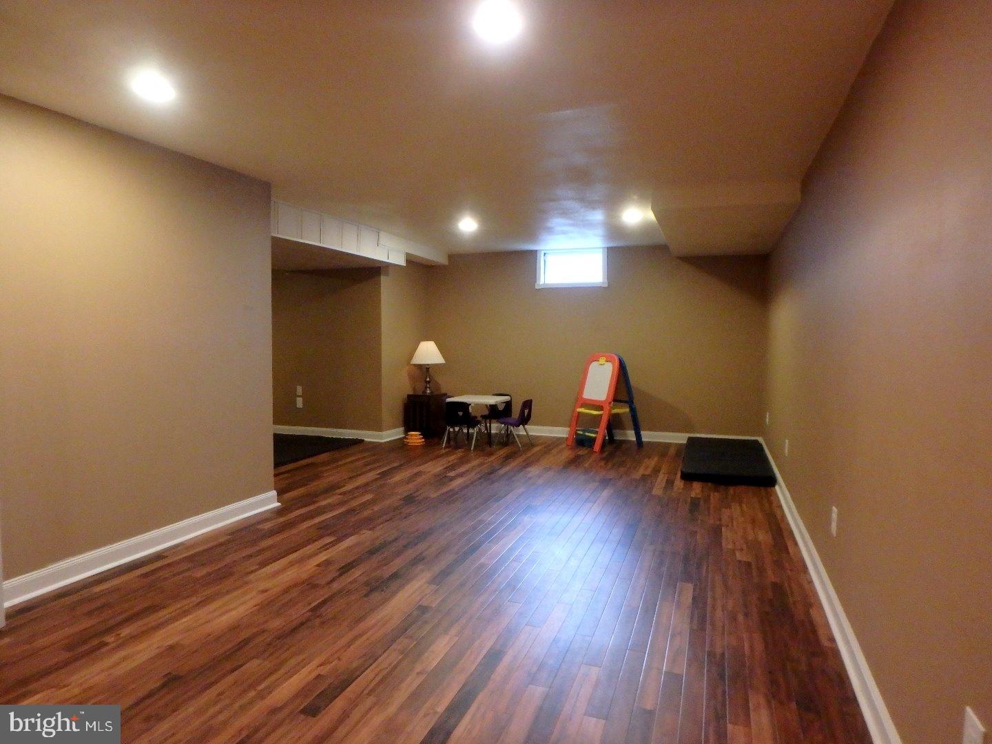 2495 Thistle Road Macungie, PA 18062 - Photo 15 of 19 Family Room