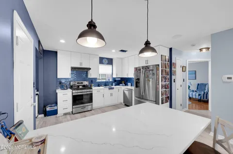 $459,900 | 67 Farnworth Close, Unit 1000, Freehold, NJ 07728