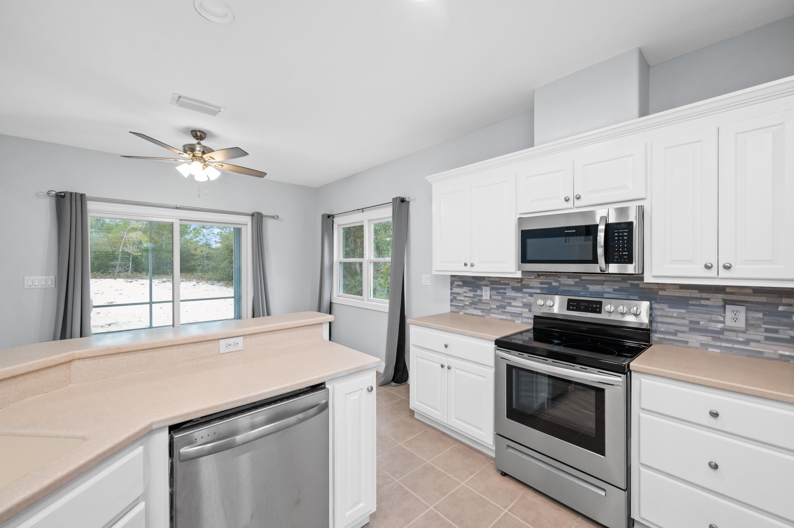 31577 River Road Orange Beach, AL 36561 - Photo 20 of 39 Kitchen