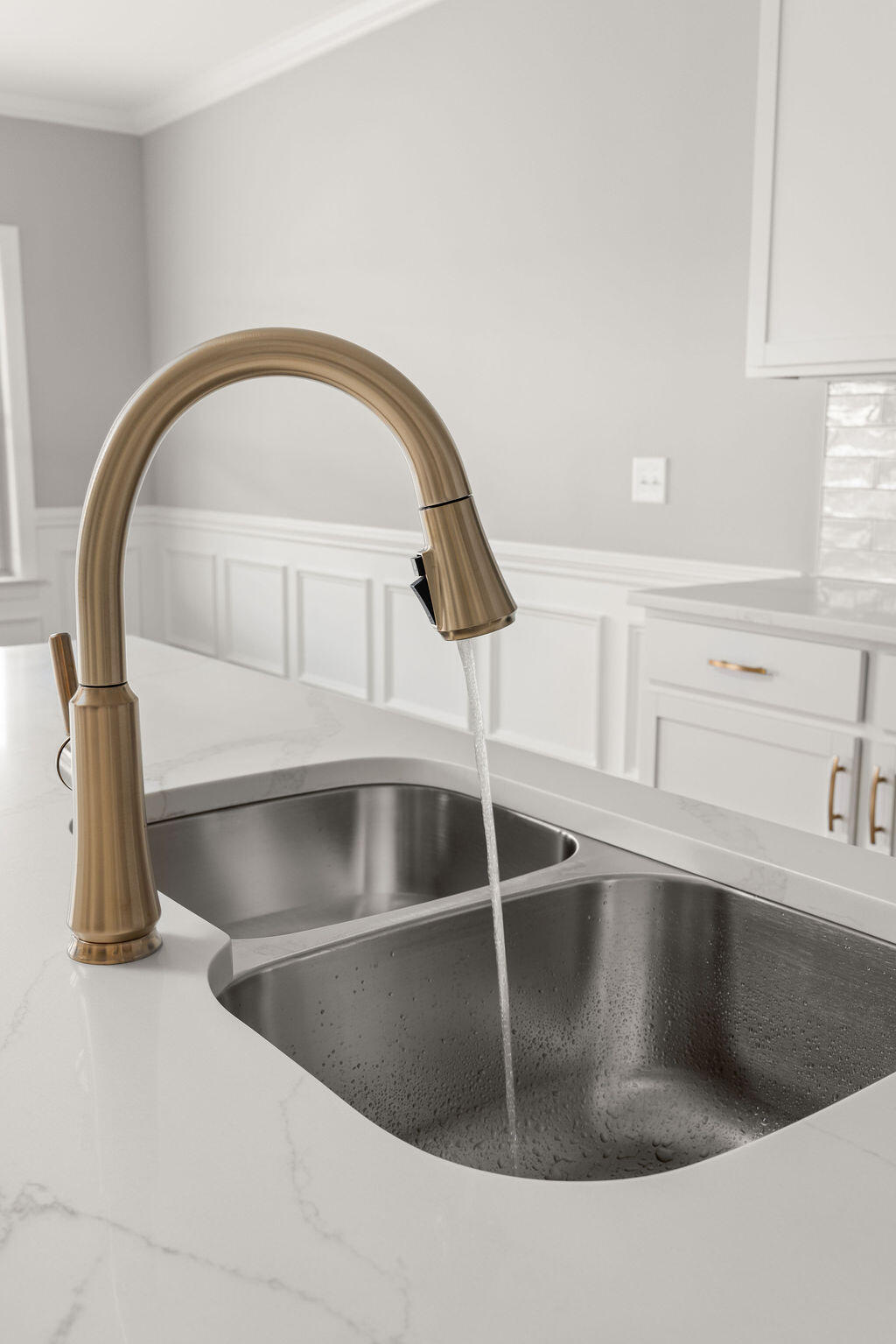 9852 Mayfly Road, Unit 75 Ooltewah, TN 37363 - Photo 7 of 17 Kitchen