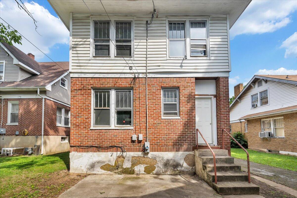 1940 Avon Road Southwest, Unit 1942 Roanoke, VA 24015 - Photo 38 of 40 38-MIB00456