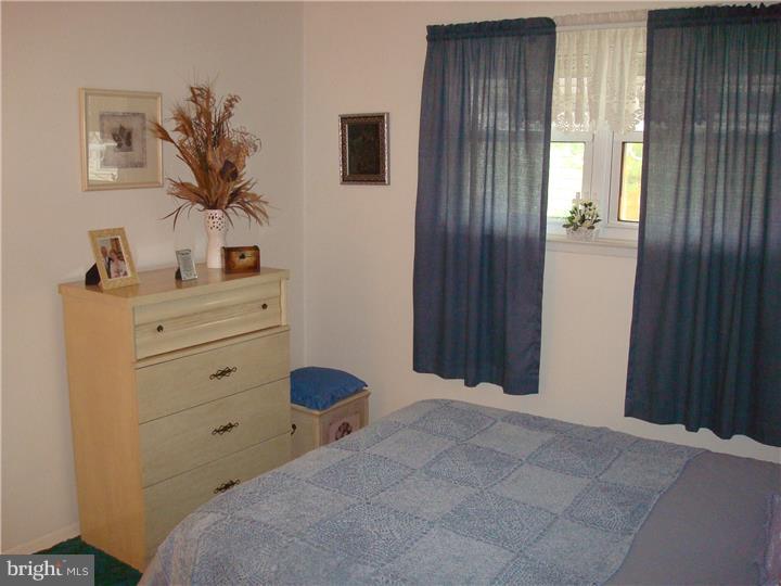 4 Thoreau Road Hamilton, NJ 08690 - Photo 9 of 17 Bedroom 2