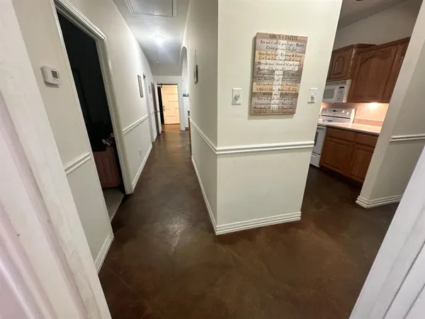 $419,990 | 201 Oak Street, Eustace, TX 75124