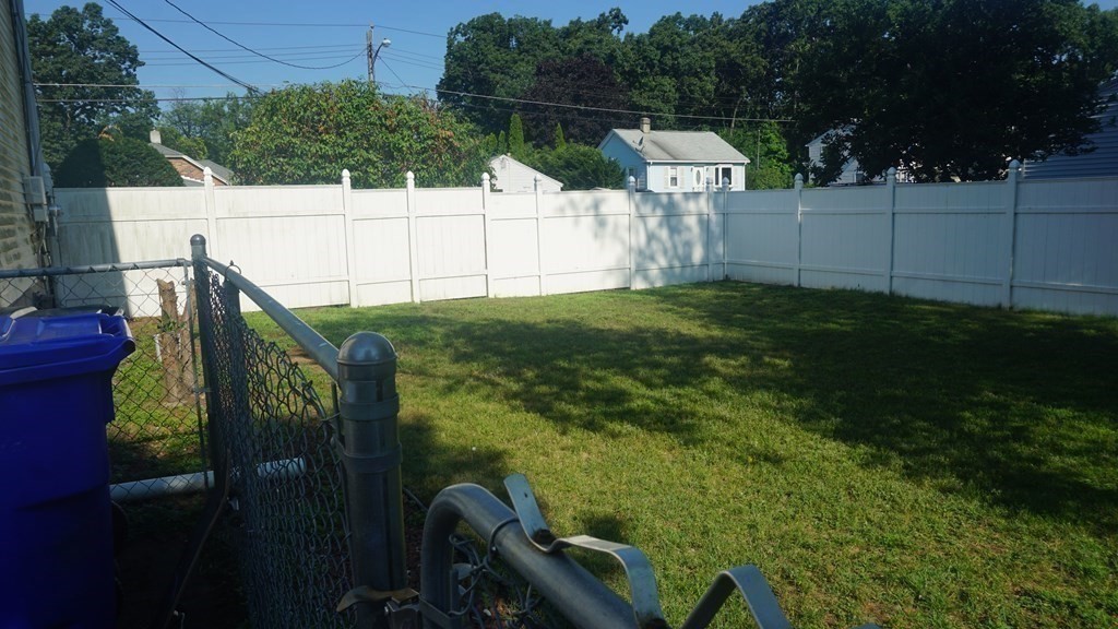77-79 Price Street Springfield, MA 01104 - Photo 5 of 24 Gallery Image 5