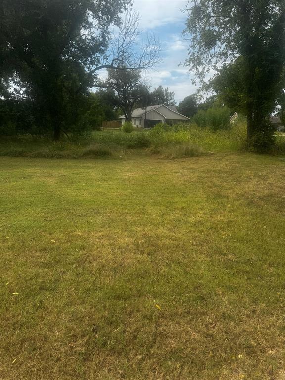 105 South Brazos Street Cleburne, TX 76031 - Photo 5 of 5