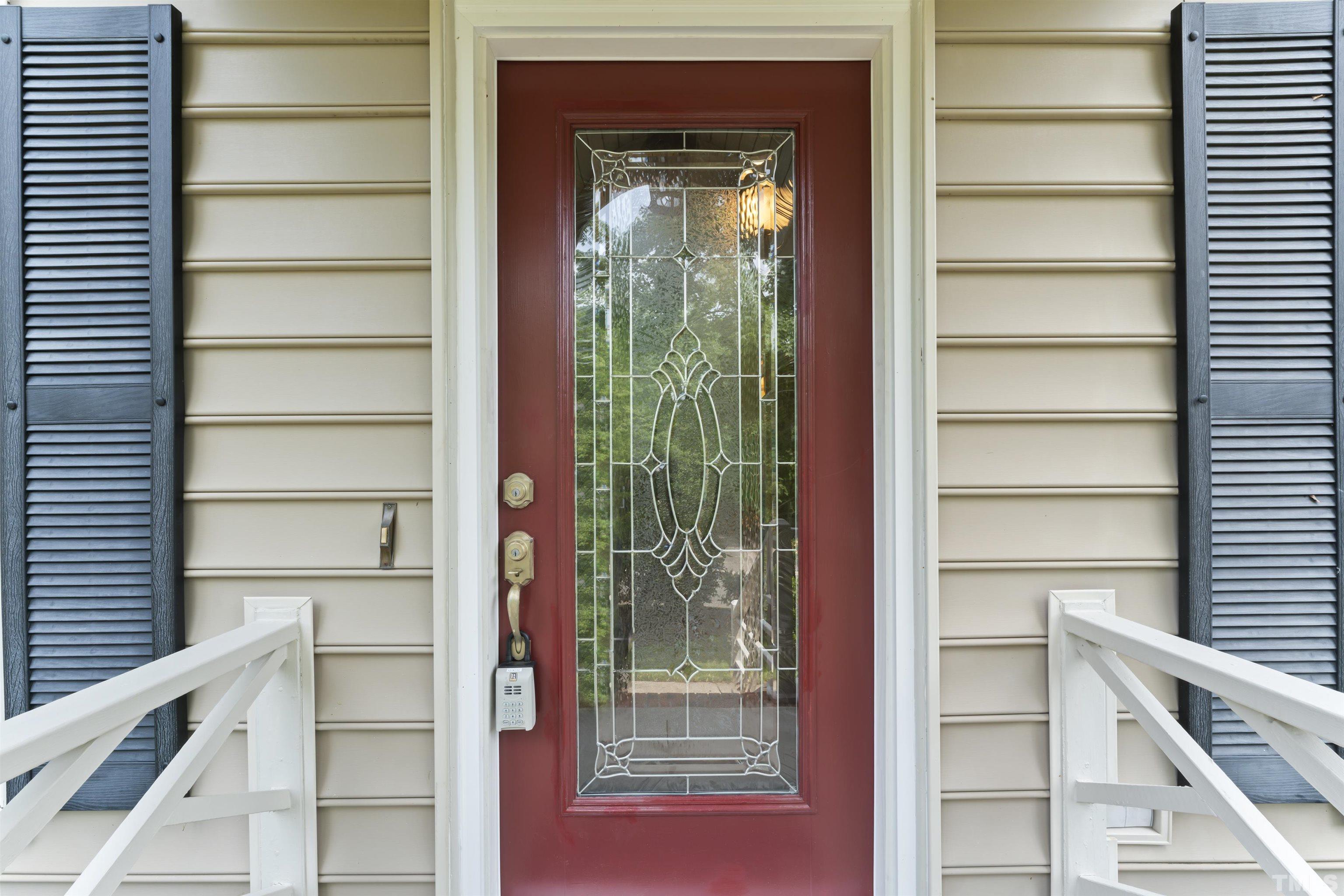 101 Vicksburg Drive Cary, NC 27513 - Photo 9 of 39