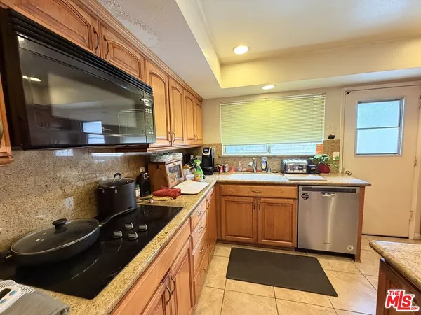 $1,499,900 | 3001 St Albans Drive, Los Alamitos, CA 90720