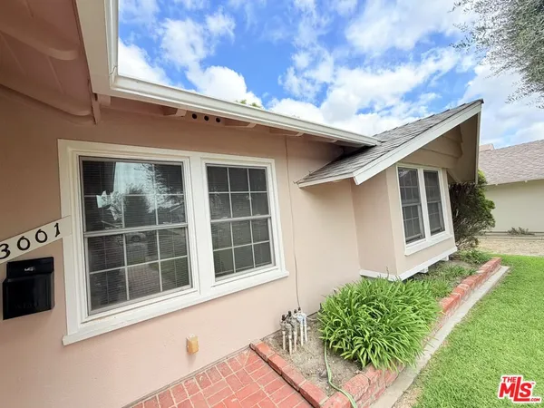 $1,499,900 | 3001 St Albans Drive, Los Alamitos, CA 90720
