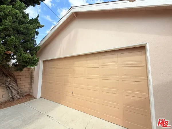 $1,499,900 | 3001 St Albans Drive, Los Alamitos, CA 90720