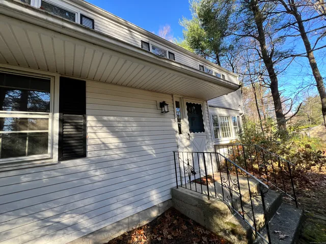 $3,200 | 12 Hilltop Drive, Canton, CT 06019