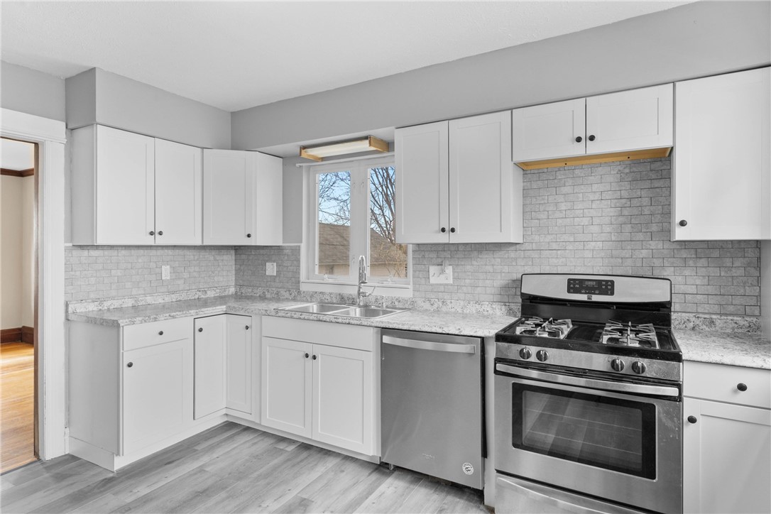 34 Winchester Street Rochester, NY 14615 - Photo 13 of 29