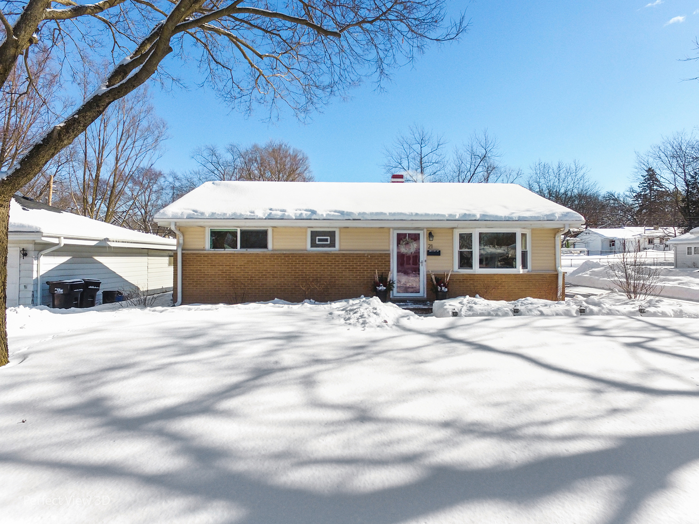 21 Crescent Road Lake Zurich, IL 60047 - Photo 24 of 24 a view of a house with a patio