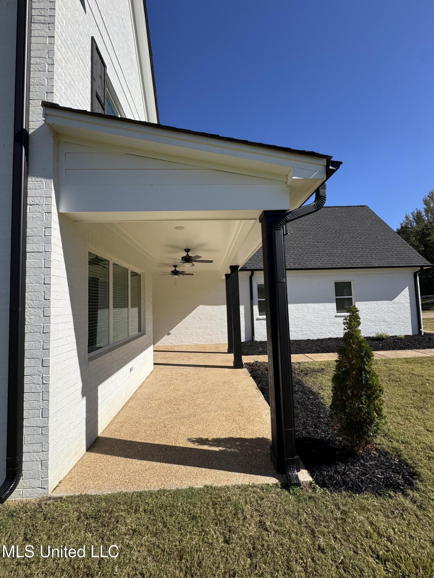 2288 Slocum Road Hernando, MS 38632 - Photo 5 of 53 Photo Oct 31 2025, 1 43 22 PM