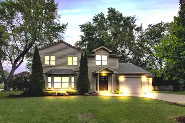 $728,000 | 315 South Beverly Lane, Arlington Heights, IL 60005