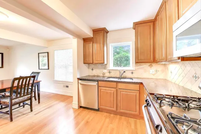 $728,000 | 315 South Beverly Lane, Arlington Heights, IL 60005