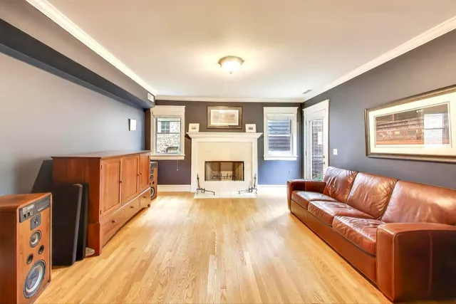 $728,000 | 315 South Beverly Lane, Arlington Heights, IL 60005