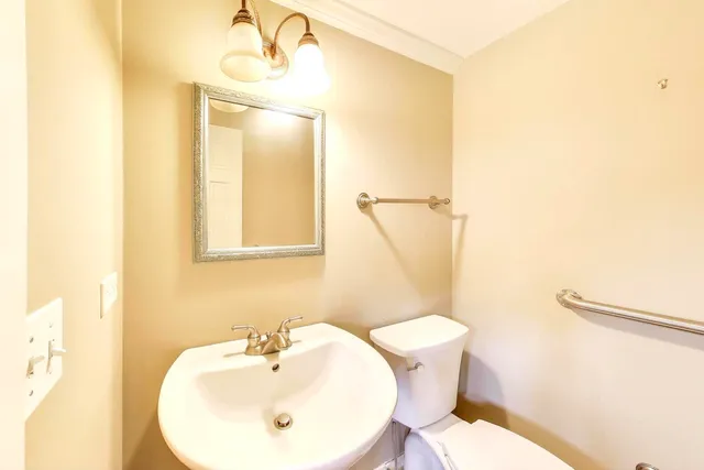 $728,000 | 315 South Beverly Lane, Arlington Heights, IL 60005