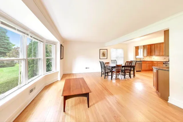 $728,000 | 315 South Beverly Lane, Arlington Heights, IL 60005