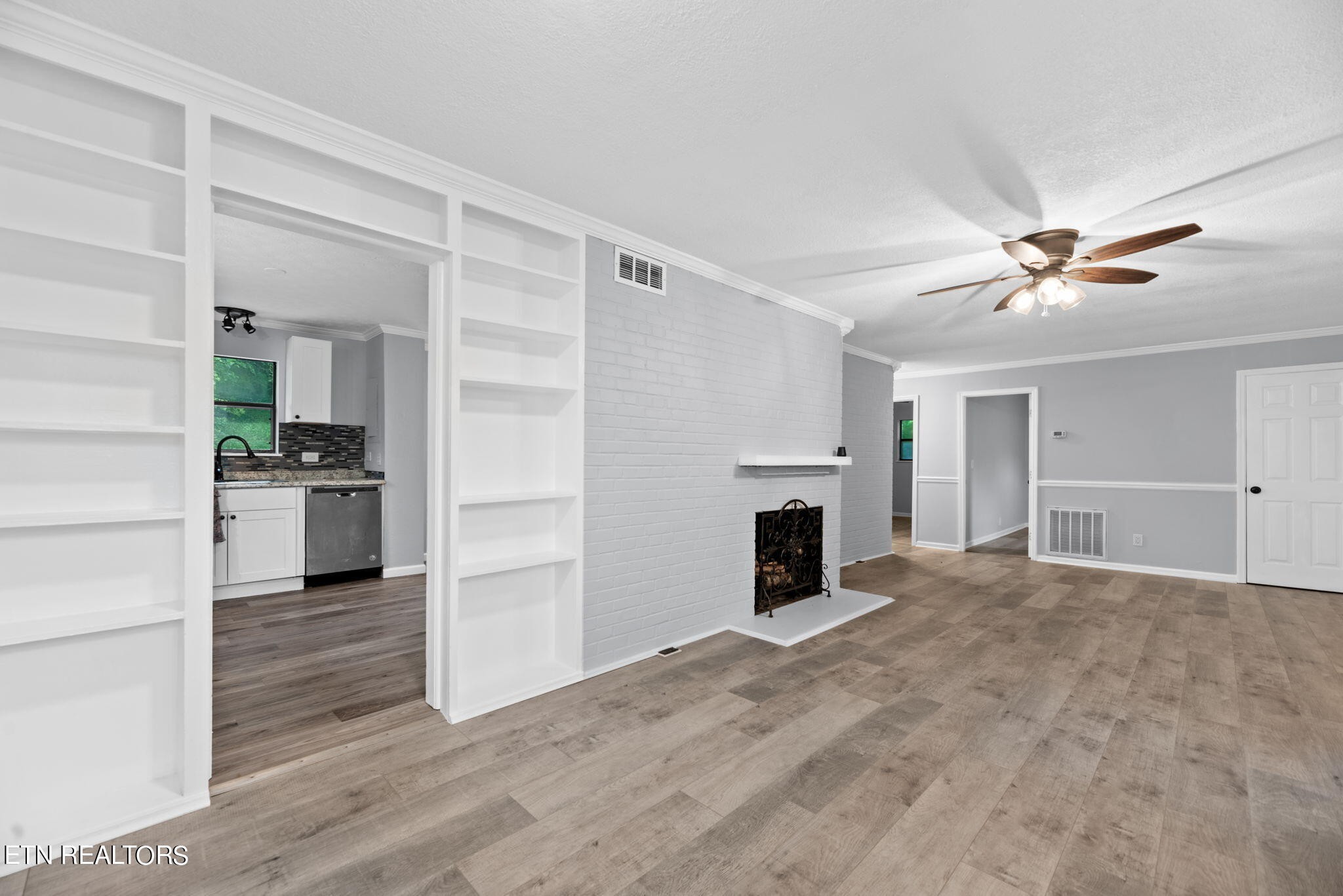174 Outer Drive Oak Ridge, TN 37830 - Photo 6 of 24 Gallery Image 6