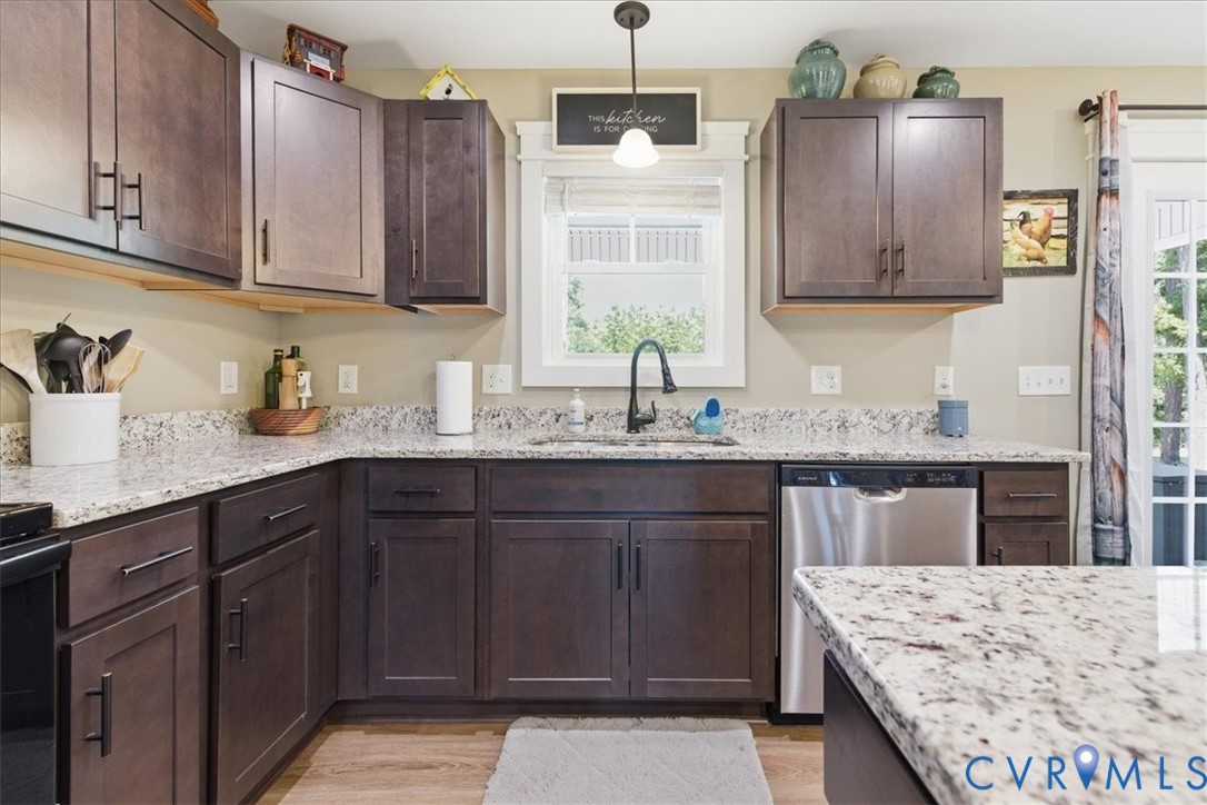 621 Horseshoe Road Jarratt, VA 23867 - Photo 12 of 29