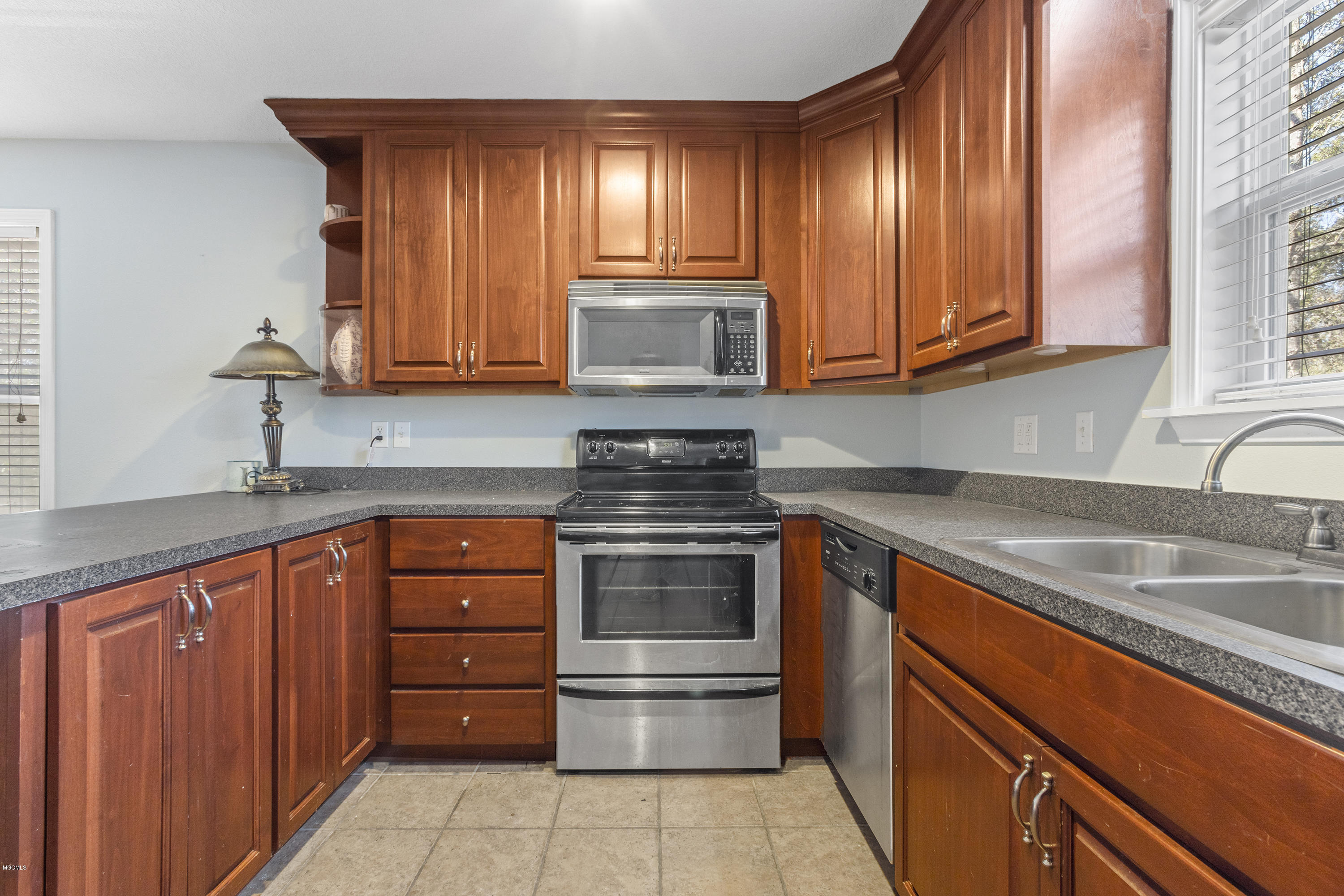 7400 Joe Fountain Road Ocean Springs, MS 39564 - Photo 5 of 36 99C9F6E6-C54E-4EE9-8275-4F42519681C5