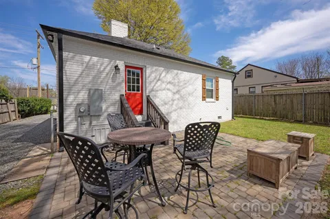 a view of outdoor space yard and patio