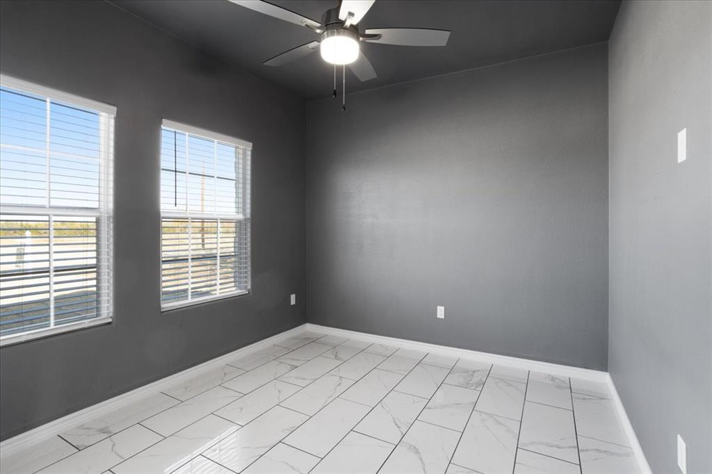 300 Private Road Honey Grove, TX 75446 - Photo 8 of 40 Gallery Image 8