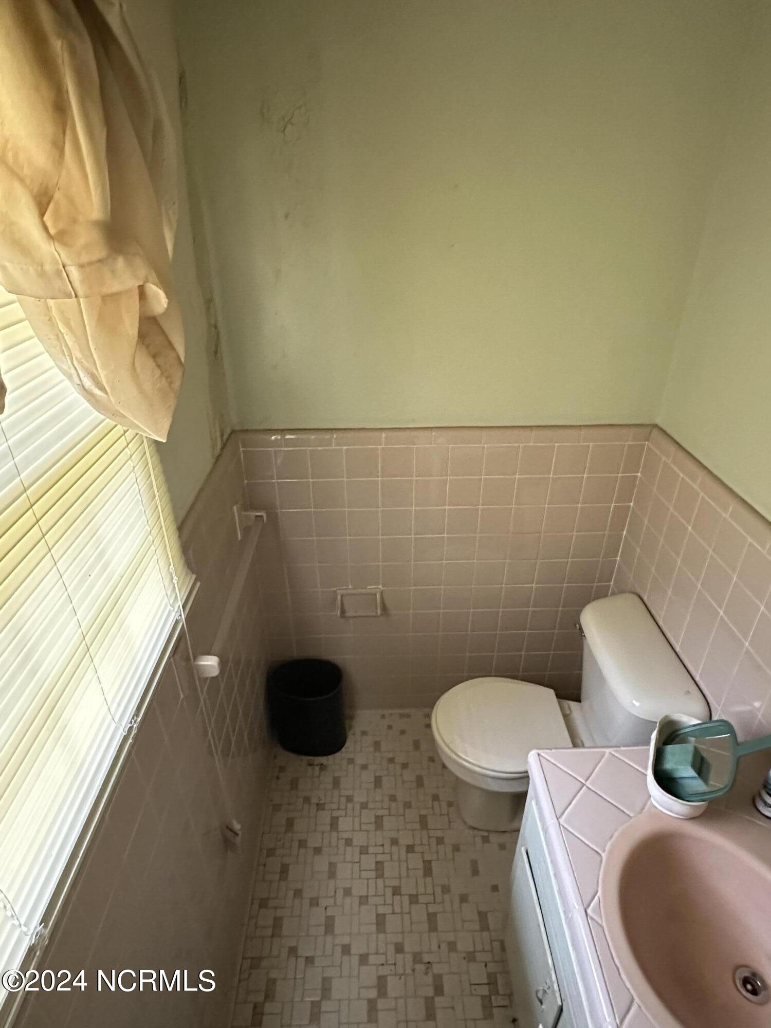2720 Bowdens Road Faison, NC 28341 - Photo 12 of 24 Ensuite Half Bathroom