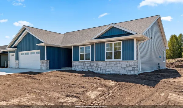 $459,900 | 625 Kirkland Avenue, Algoma, WI 54201