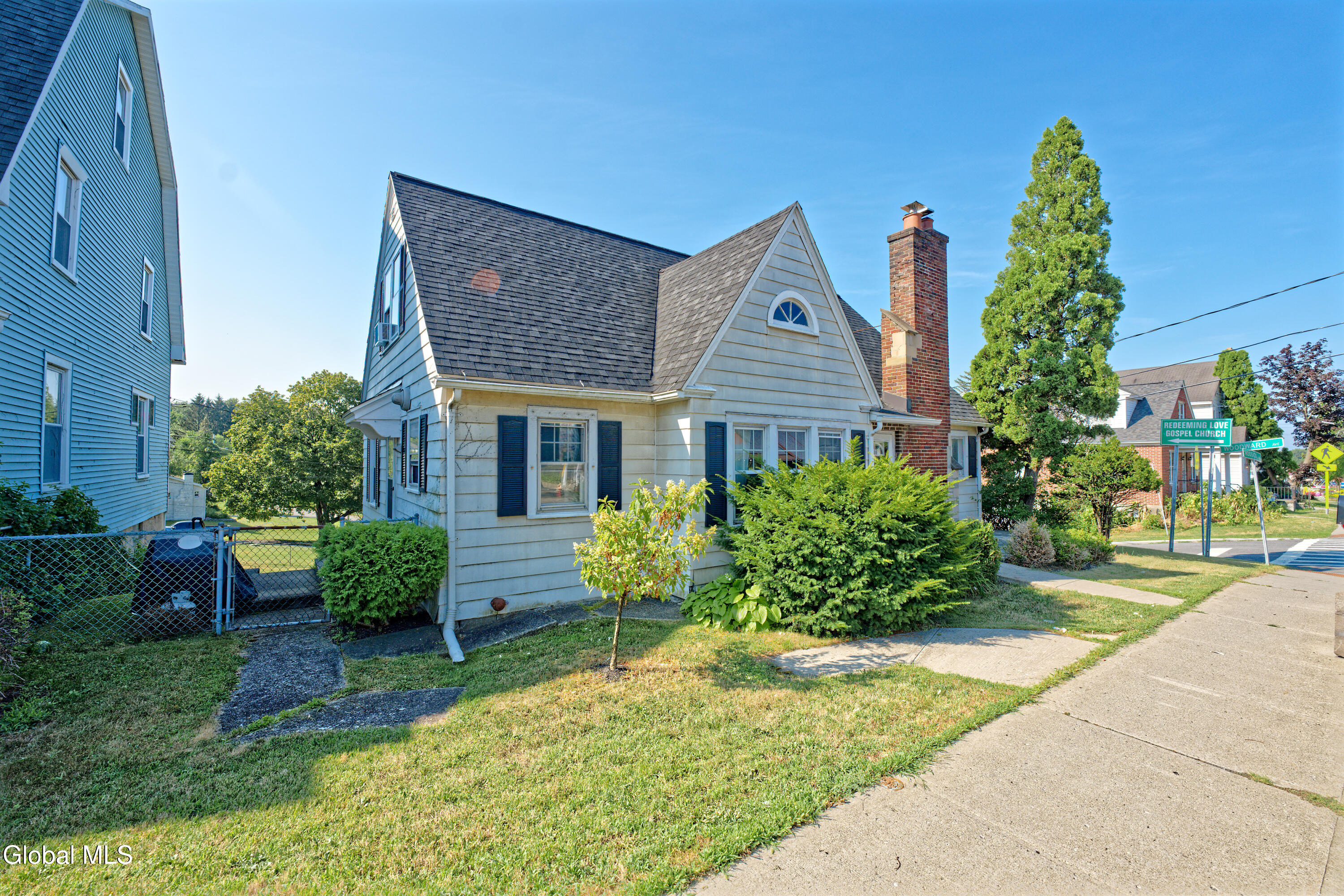 688 Hoosick Road Brunswick, NY 12180 - Photo 2 of 35 0 Front 2