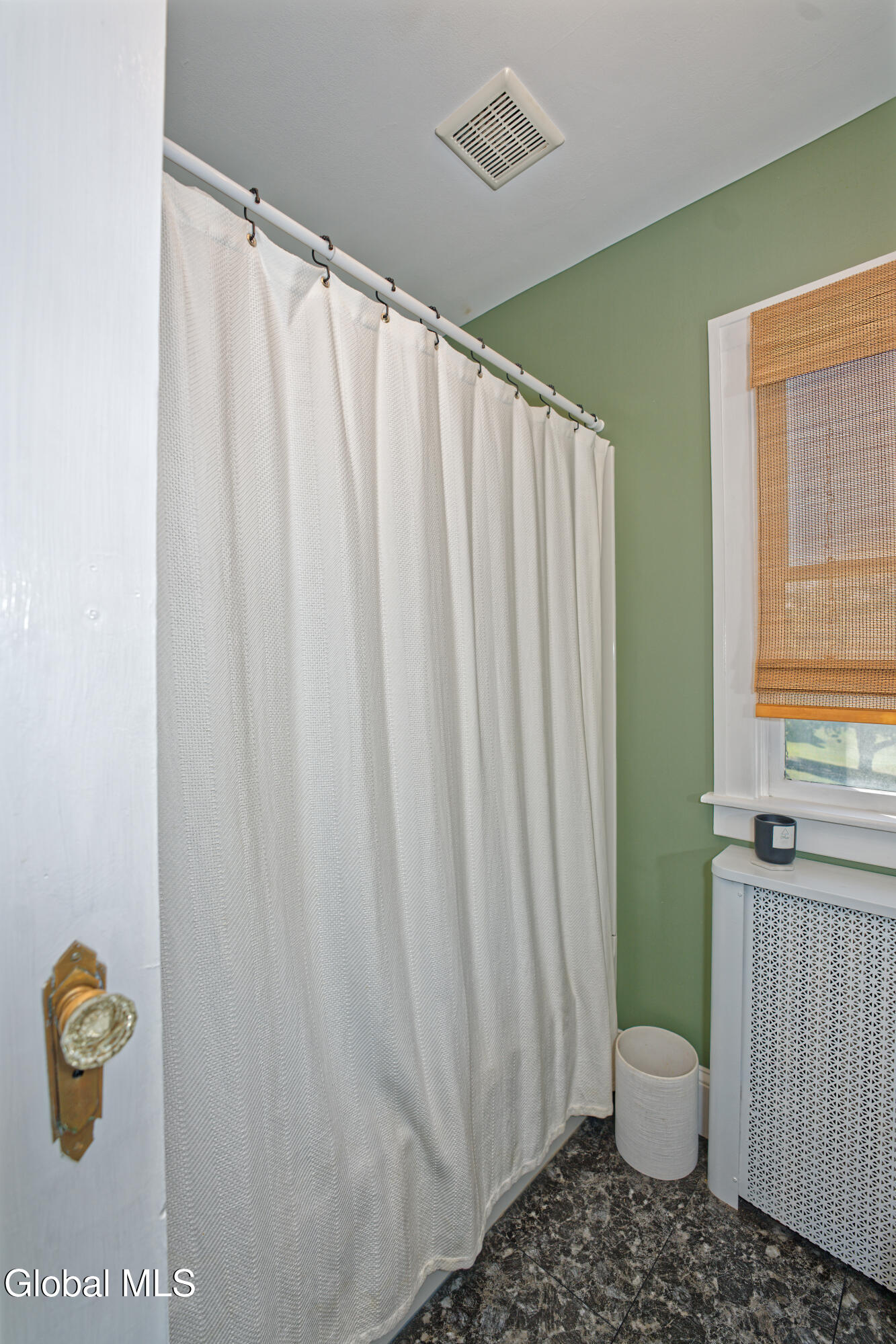 688 Hoosick Road Brunswick, NY 12180 - Photo 24 of 35 6 Bathroom 2