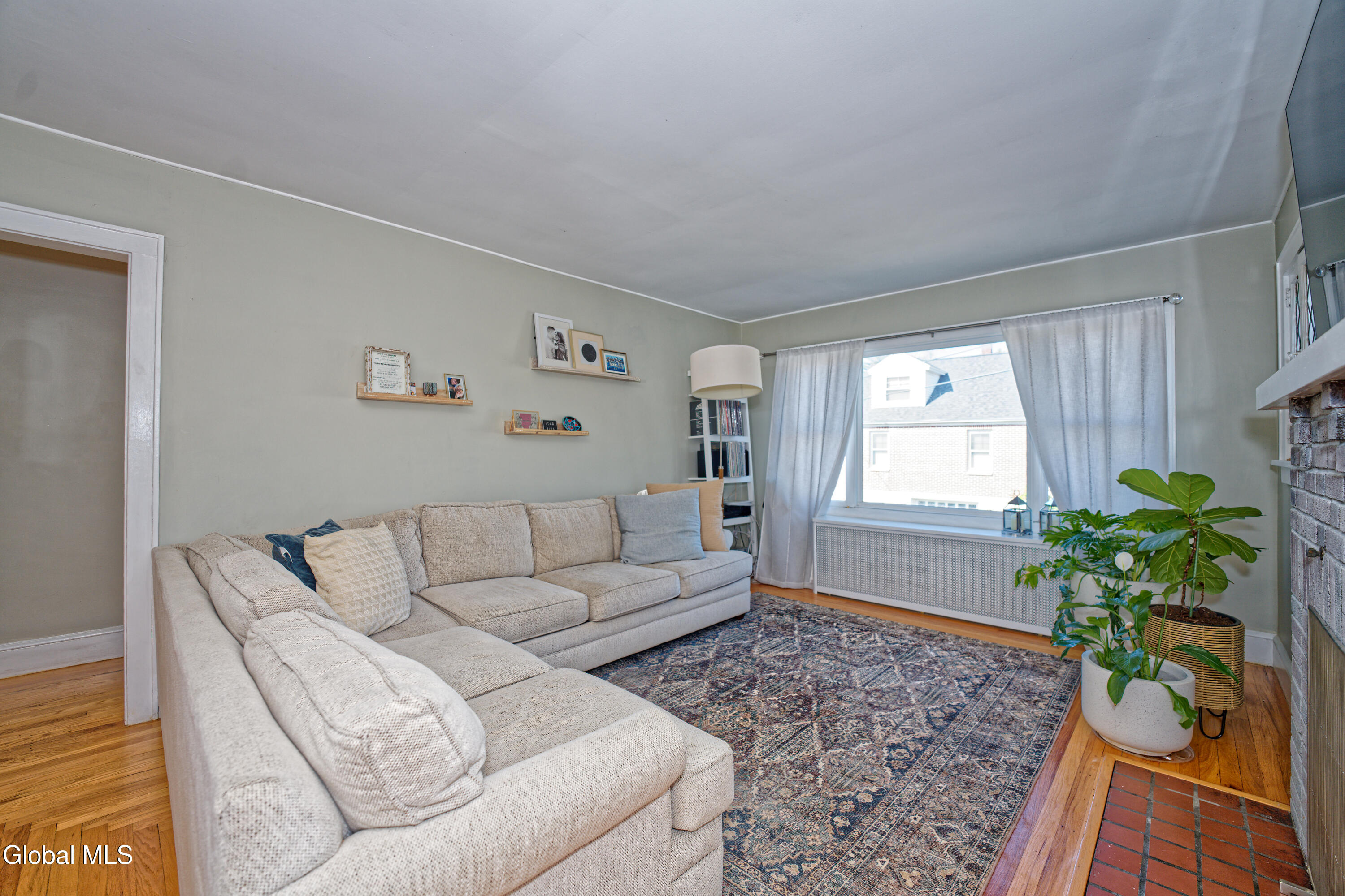 688 Hoosick Road Brunswick, NY 12180 - Photo 4 of 35 1 Livingroom 2