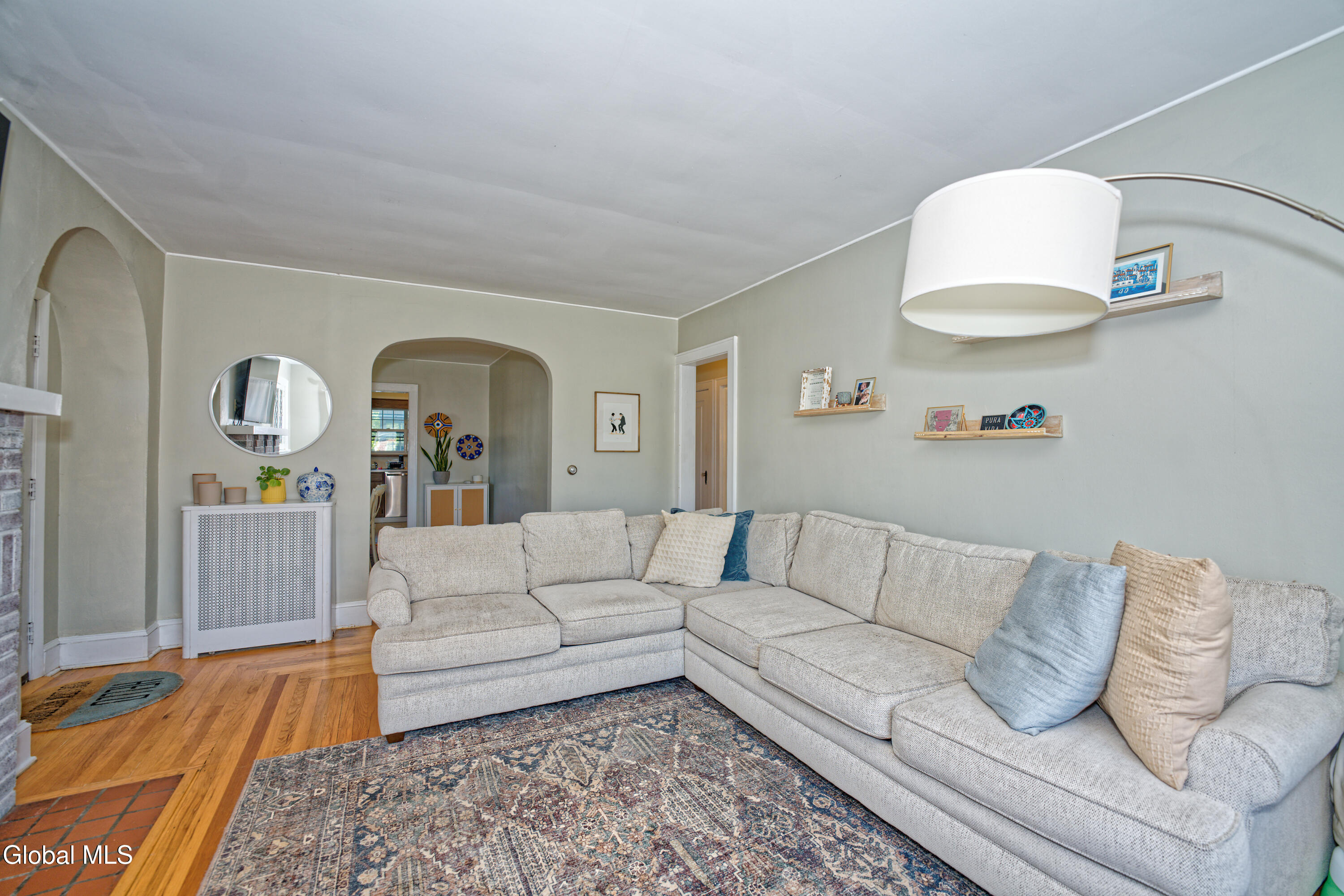 688 Hoosick Road Brunswick, NY 12180 - Photo 5 of 35 1 Livingroom 3